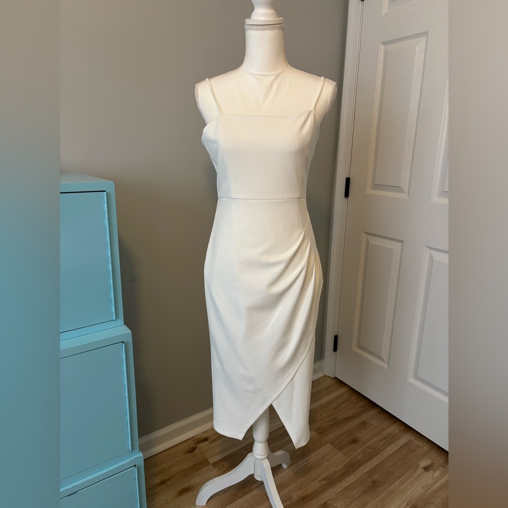 NWT White Laundry dress size 6.